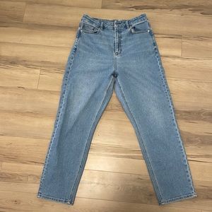 AE High rise Curvy mom jeans - size 10